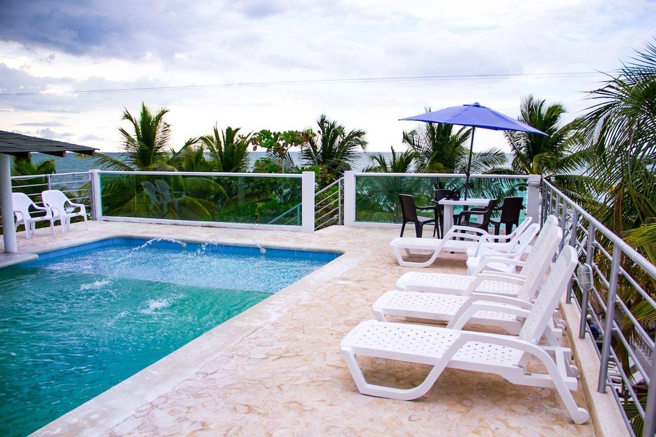 Green Covenas By Bernalo Hotels Exterior photo